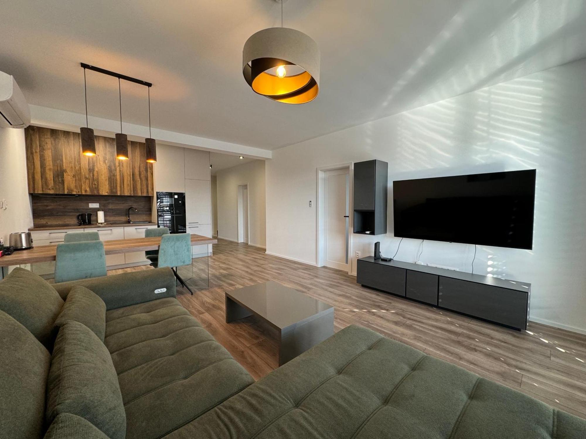 Project Ik Luxury Apartments Sered' Exterior photo