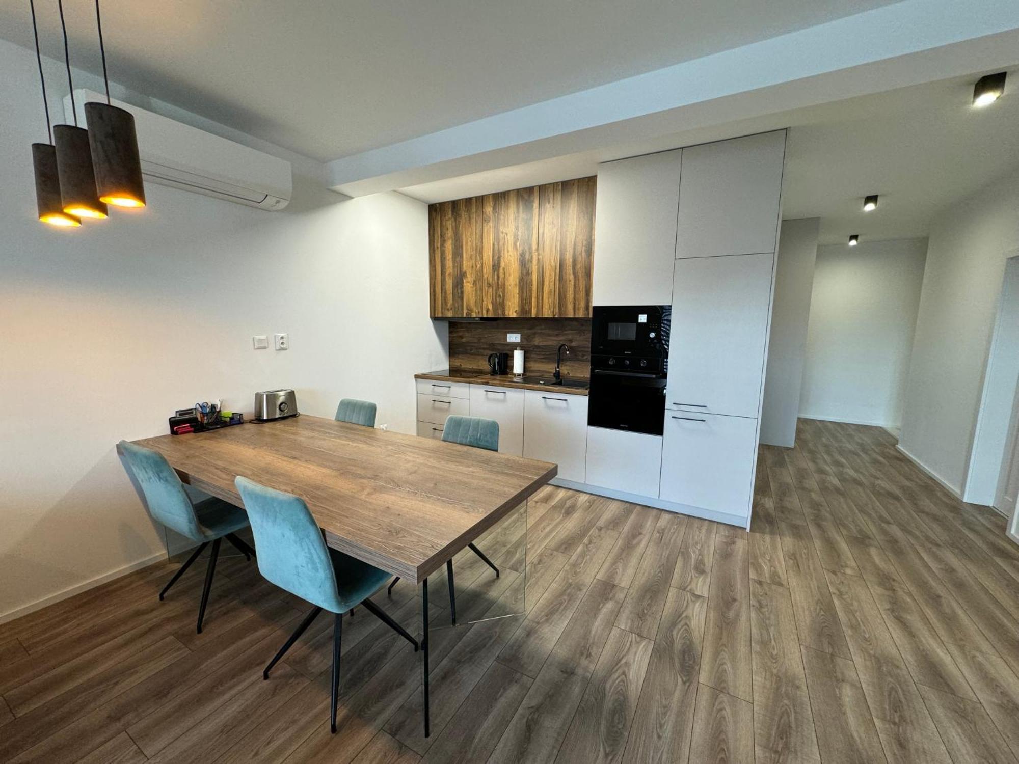Project Ik Luxury Apartments Sered' Exterior photo