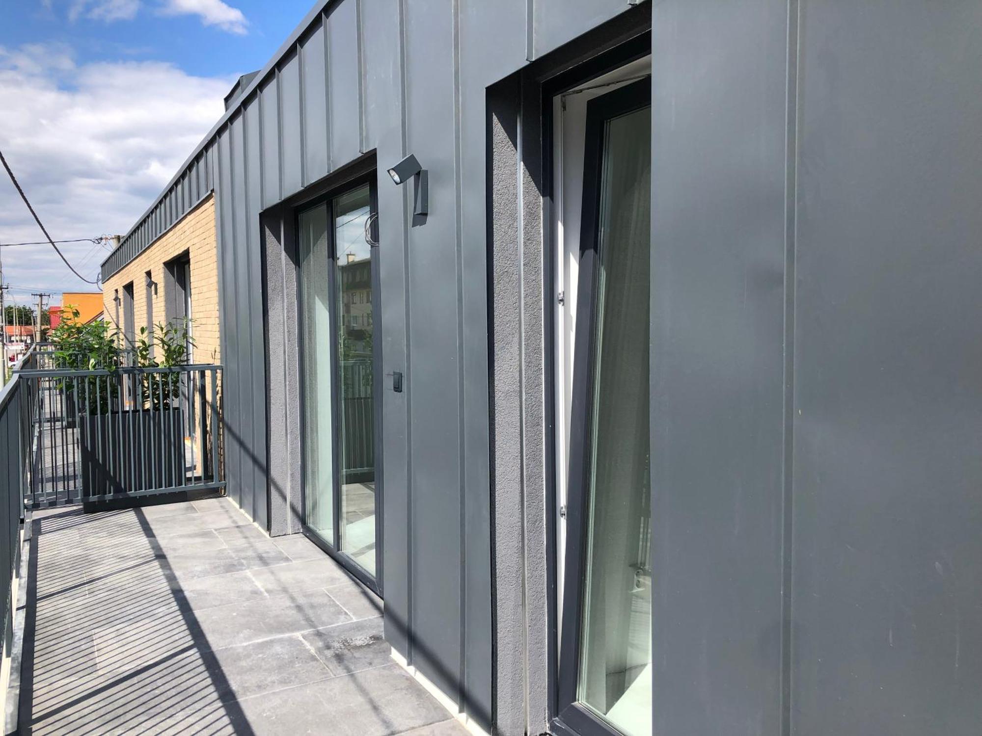 Project Ik Luxury Apartments Sered' Exterior photo